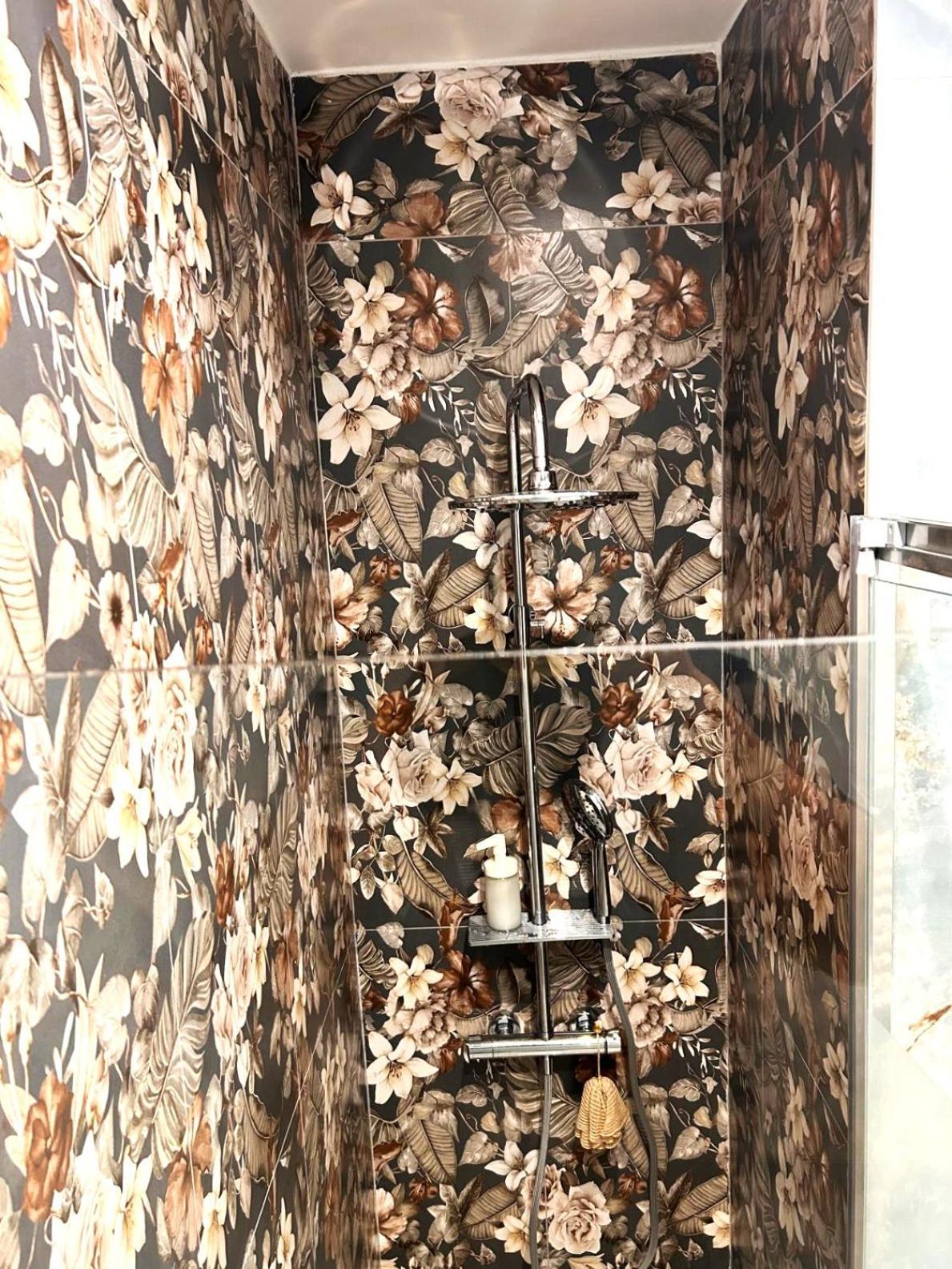 Luxury Vicino - Centro - Metropolitana Apartamento *
